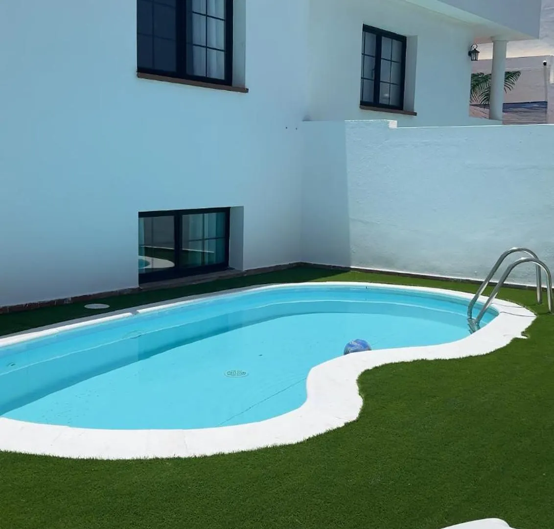 Surf And Stay House 科拉雷侯